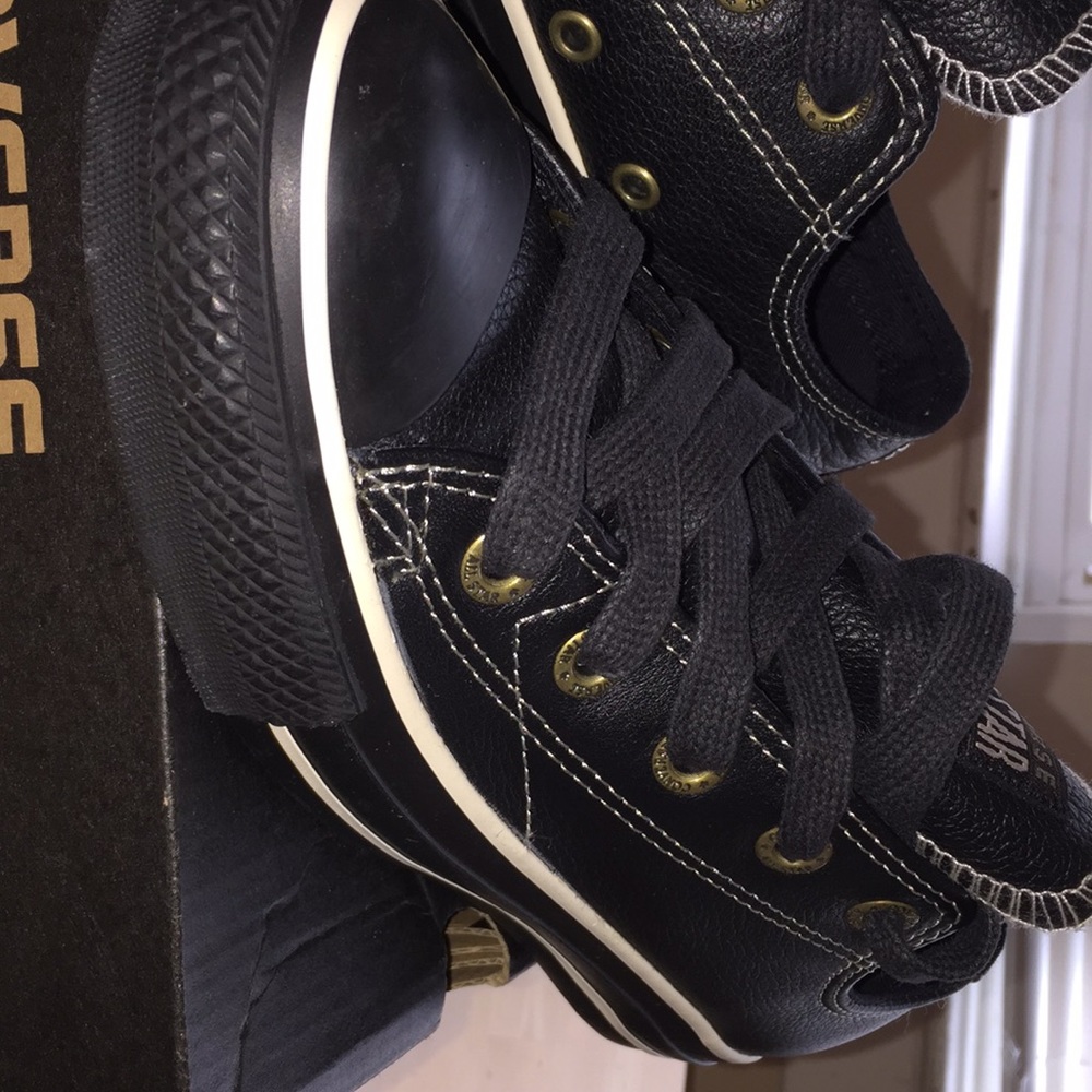 Converse - Picture 4 of 5